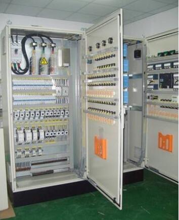 電控箱