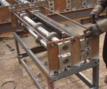 供應(yīng)壓瓦機(jī)雙排彩鋼分條機(jī)