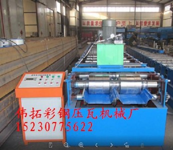 河北偉拓 760角馳全自動彩鋼壓瓦機 現(xiàn)貨供應